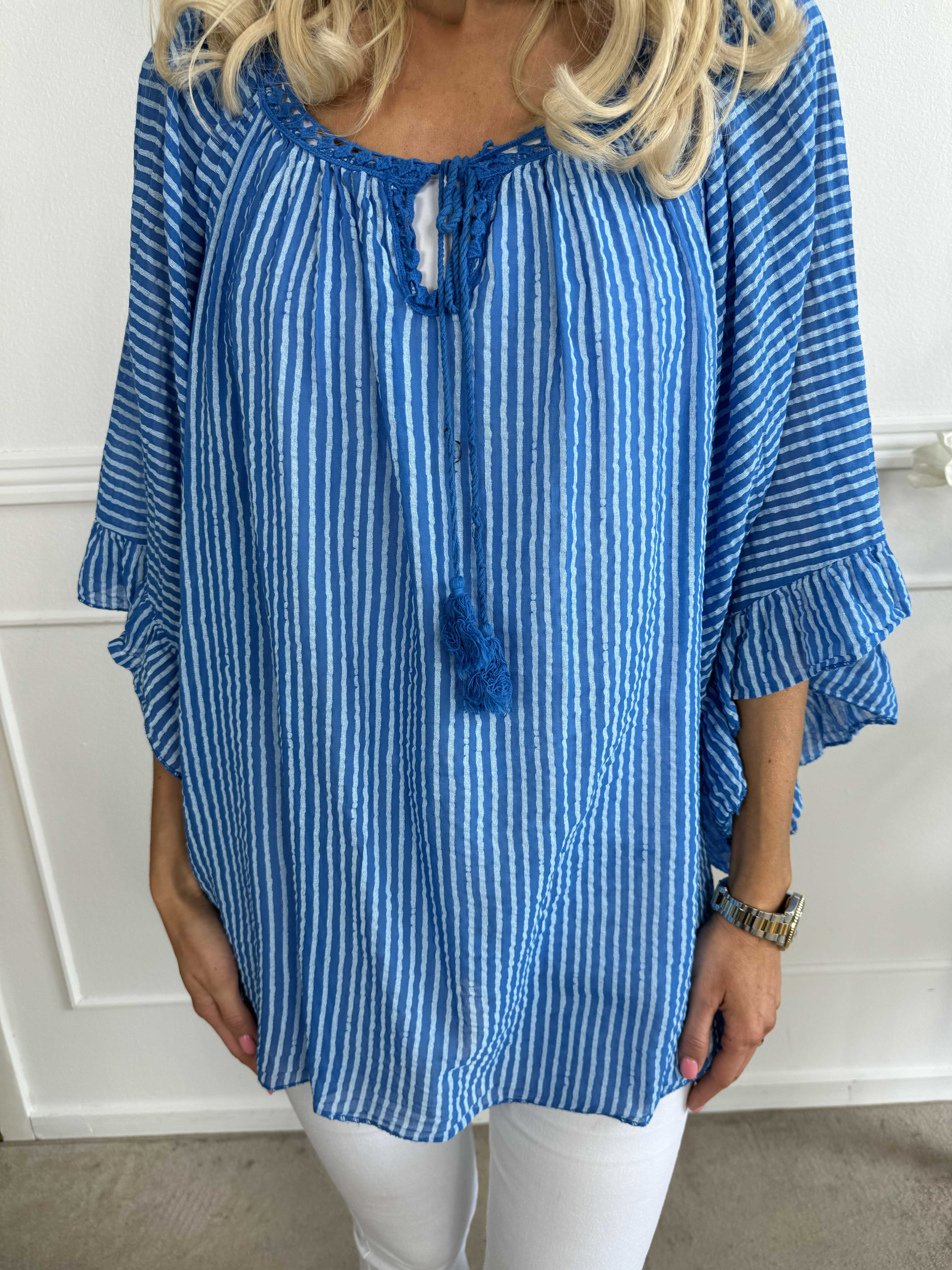 Marija - Söt randig tunika med vackra ärmar